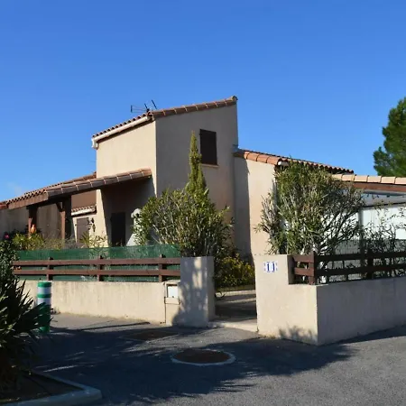 Climatisee 3 Pieces, 6 Couchages Avec Terrasse, Piscine Et Parking A Saint-cyprien - Fr-1-225d-532 Holiday home *